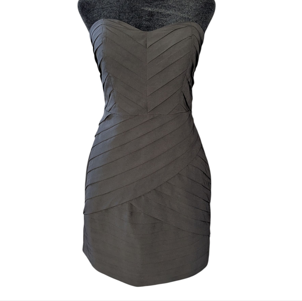 Aqua Strapless Black Dress Medium